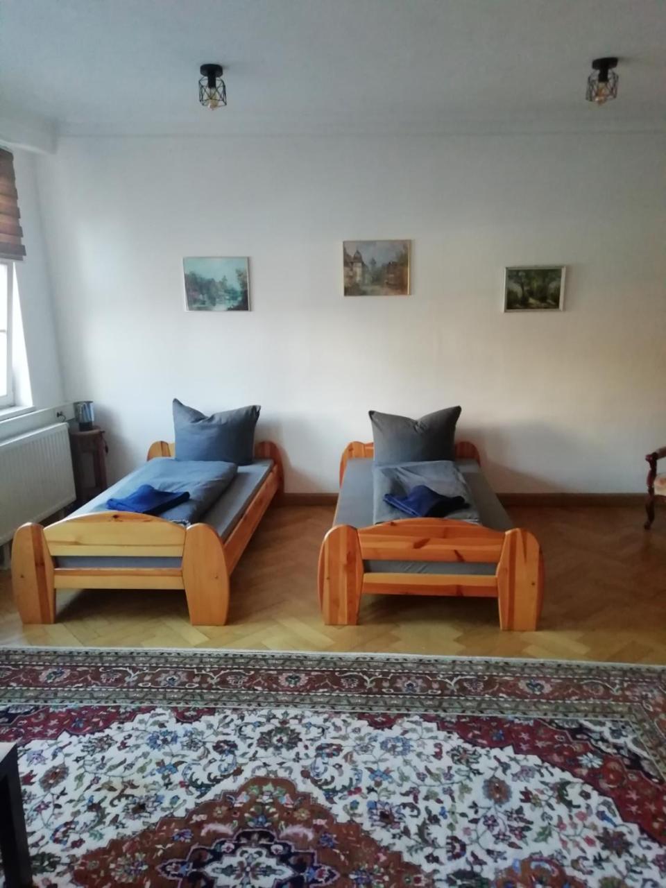 Apartment Am Jenaer Markt, Mitten Im Zentrum, Fuer Bis Zu 5 Und 6 Personen Jena